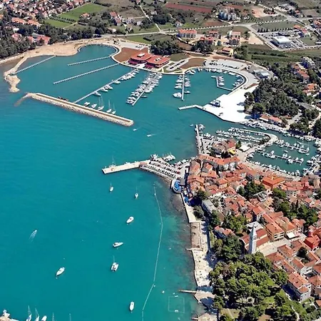 In Novigrad/istrien 9468 Новиград